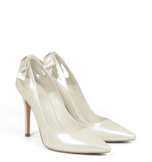 GASSU EVIE perłowe szpilki ślubne w odcieniu ecru - po skosie