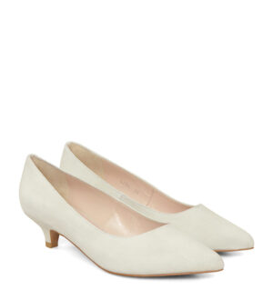 GASSU JESSICA - szpilki ecru niskie obcasy - po skosie