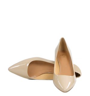 MICHELLE - Beżowe czółenka na niskim obcasie - z przodu