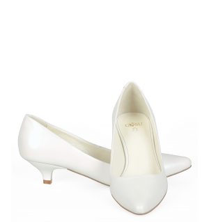 GASSU MICHELLE - Białe czółenka na kaczuszce - z przodu