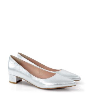 WERONICA - Srebrne czółenka na niskim obcasie - po skosie