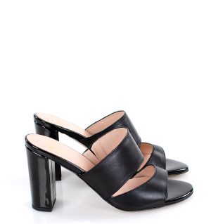 LUNA - Eleganckie, czarne klapki na słupku - bokiem