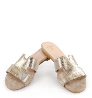 Złote Klapki Melanie na płaskim - z przodu